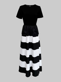 A-Line High Waisted Contrast Color Pleated Pockets Round-Neck Maxi Dresses