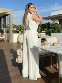 Loose Sleeveless Pleated Ruffled Solid Color Split-Joint Round-Neck Jumpsuits