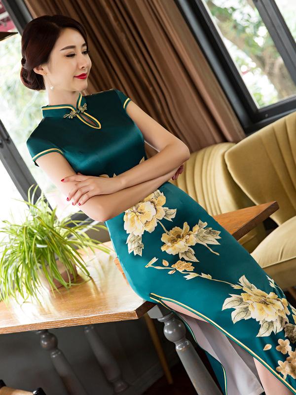Green Side Split Long Cheongsam Dress